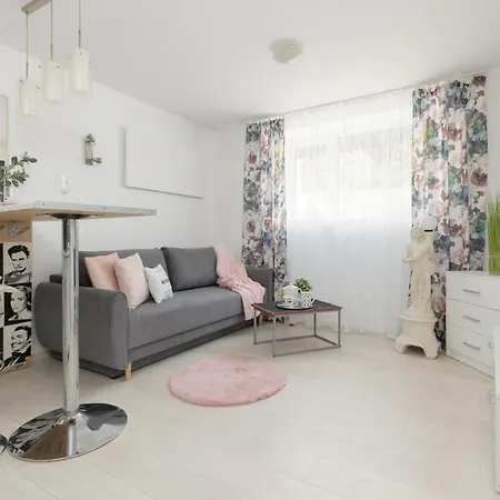 דירה Affordable Underground Near Pge Narodowy By Renters ורשה